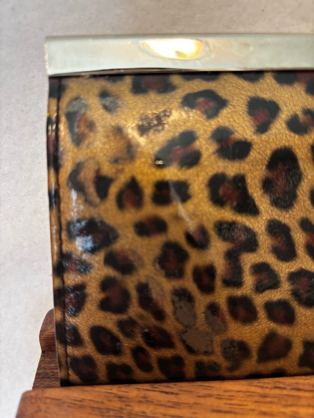 unbranded glossy leopard